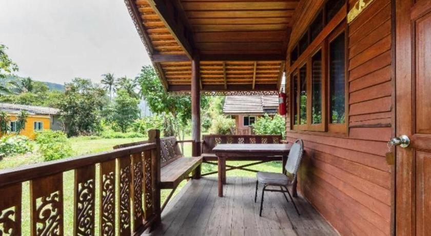Oyo 1143 Phet Luran Thai Resort Kohchang Koh Chang Exterior foto
